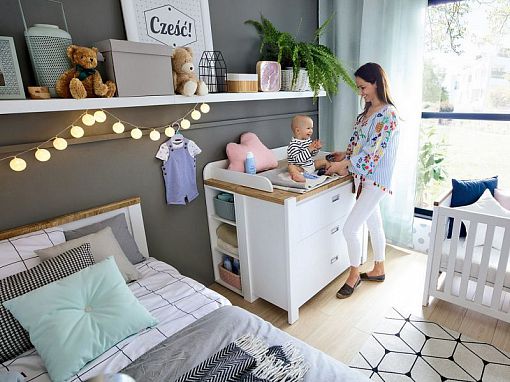 DREVISO BABY komoda s přebalovacím pultem PRKW, bílá/dub westminster